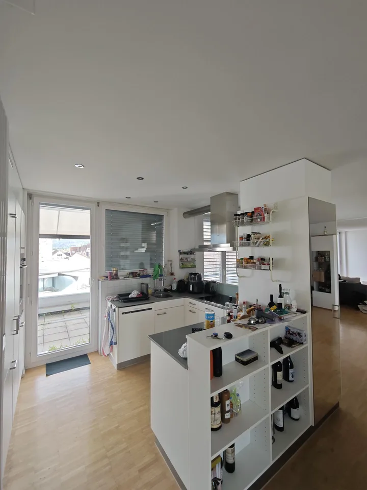 WG-Zimmer in Wohnung 4.5 Zimmer