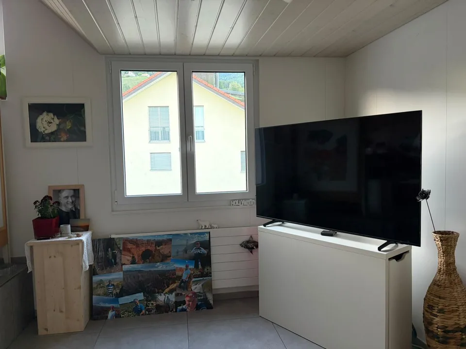 Dachwohnung mit 2 Zimmern in Lüchingen ab 1. November 2026
