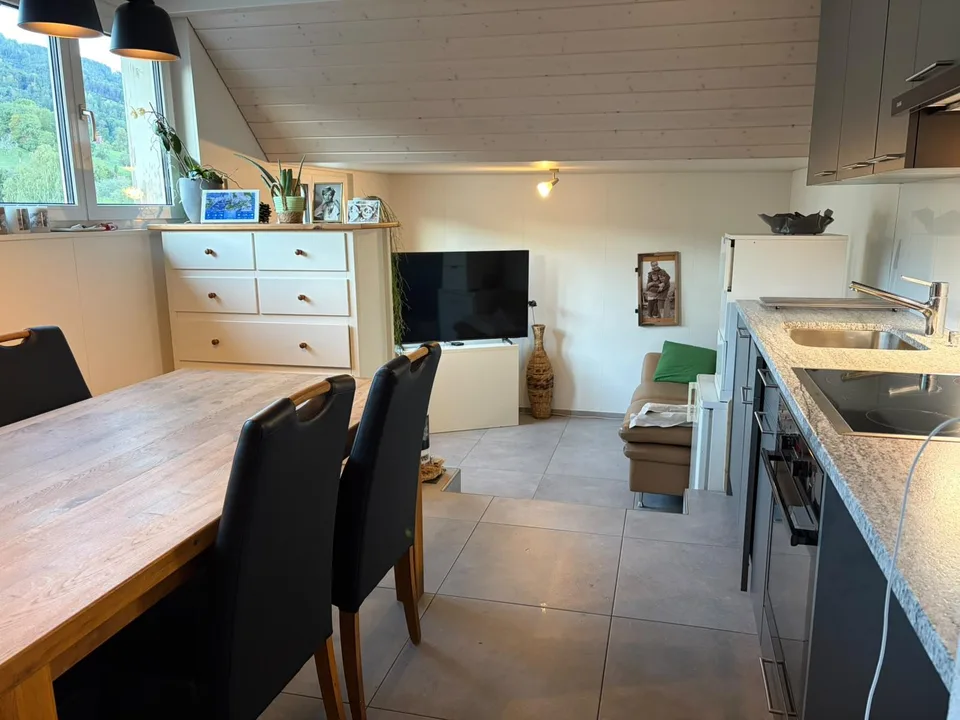 Dachwohnung mit 2 Zimmern in Lüchingen ab 1. November 2026