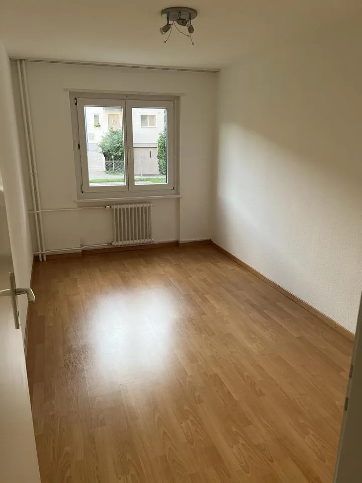 Bright 4.5-room apartment with sunny balcony