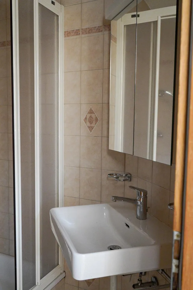 gemütliche 1.5 Zimmerwohnung mit Vorplatz oberhalb von Visp