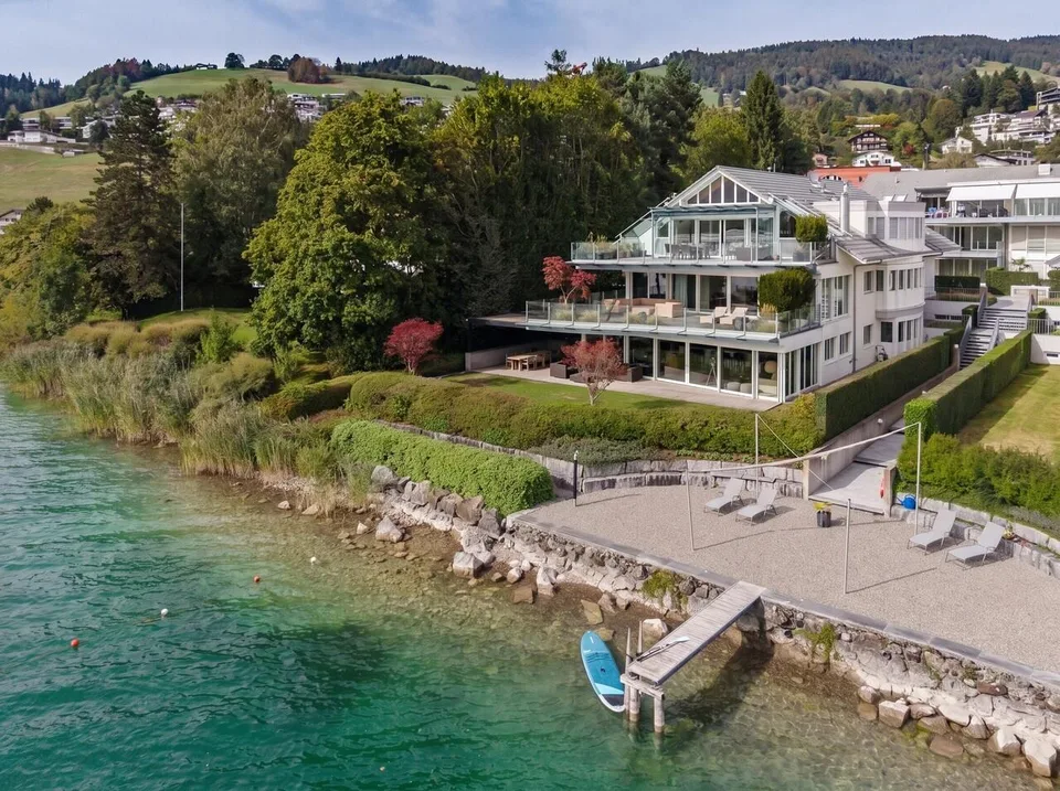 Offerta esclusiva: Gioiello con accesso privato al lago – foto 12 di 13