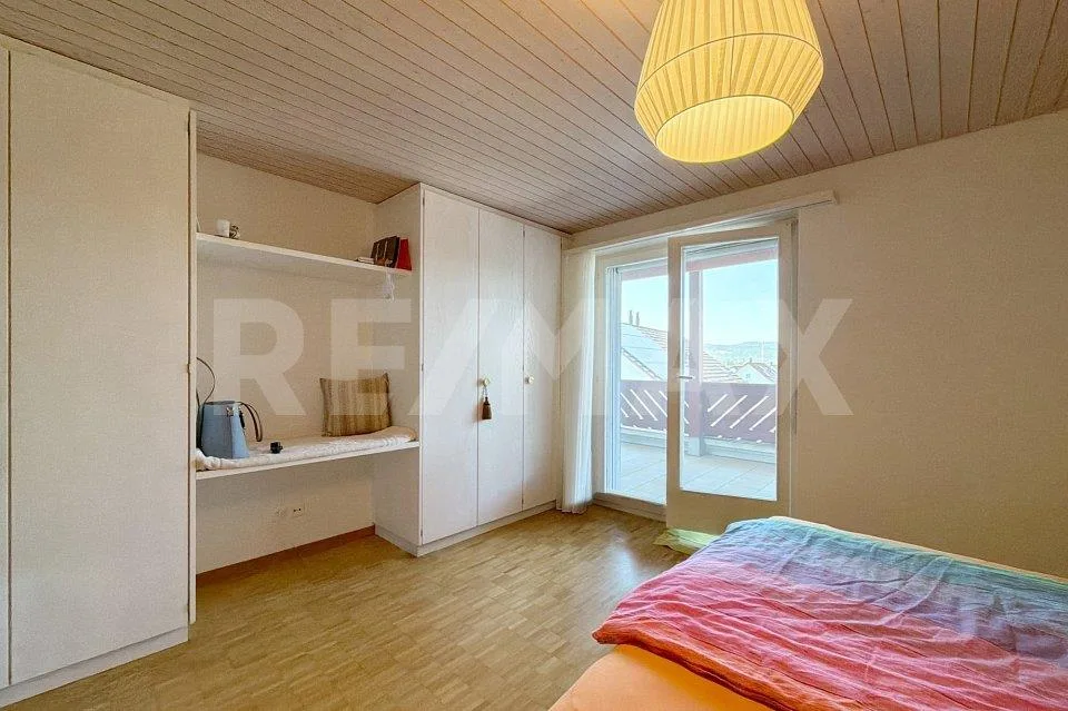 Charming Penthouse with Castle View – photo 6 of 13