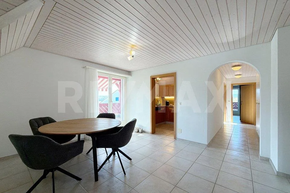 Charming Penthouse with Castle View – photo 3 of 13