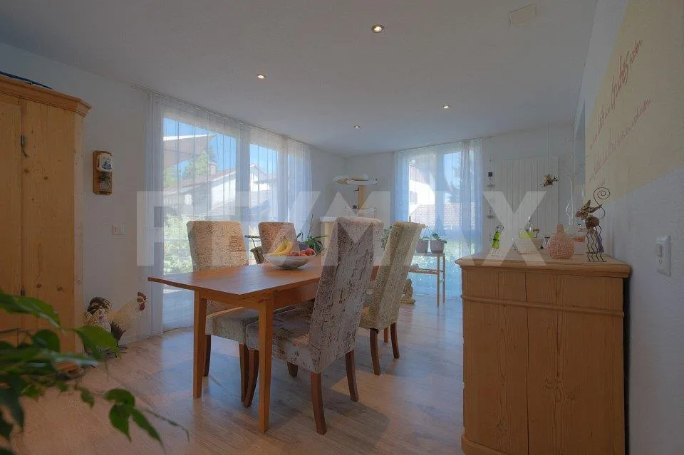 Freistehendes Zuhause an ruhiger und sonniger Lage am Bauzonenrand – photo 3 sur 13