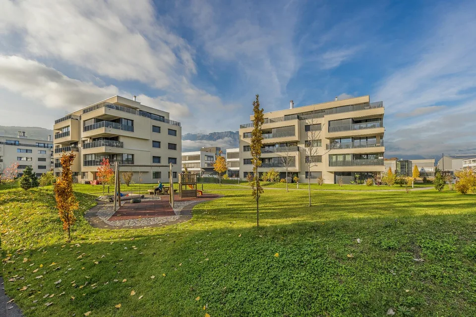 Living in a modern new building estate with beautiful surroundings