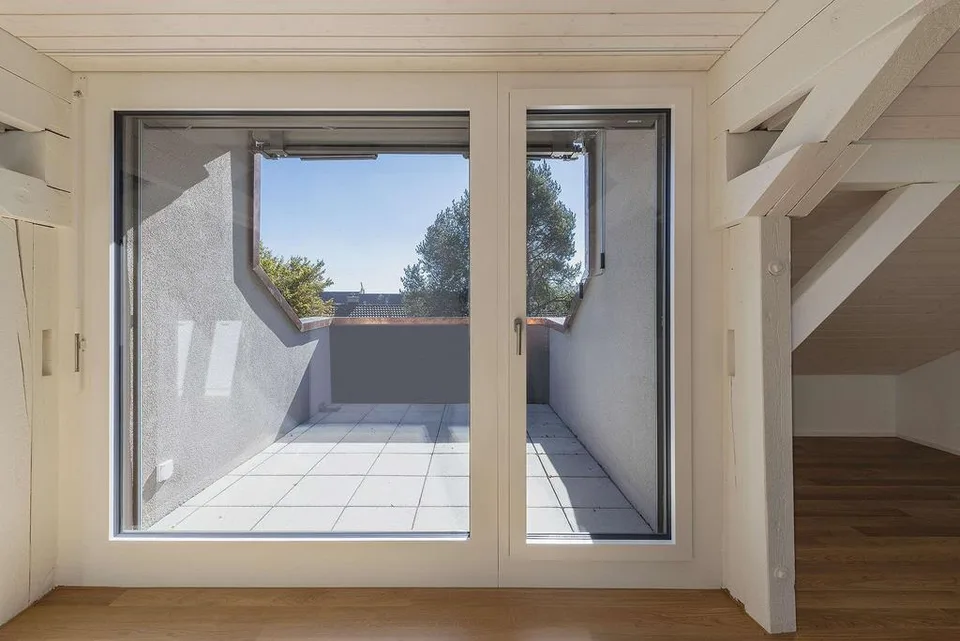 2.5-Zimmer-Dachwohnung in Bassersdorf
