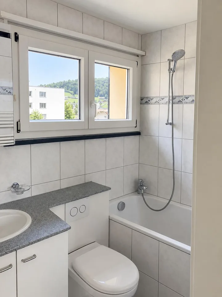 Charmante 2-Zimmer-Wohnung in Neuhausen am Rheinfall