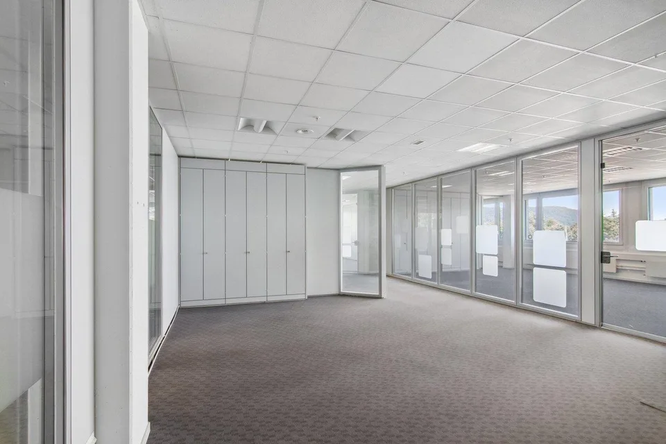 Ausgebaute Büroflächen zu fairen Konditionen - Lagerfläche optional... – foto 9 di 11
