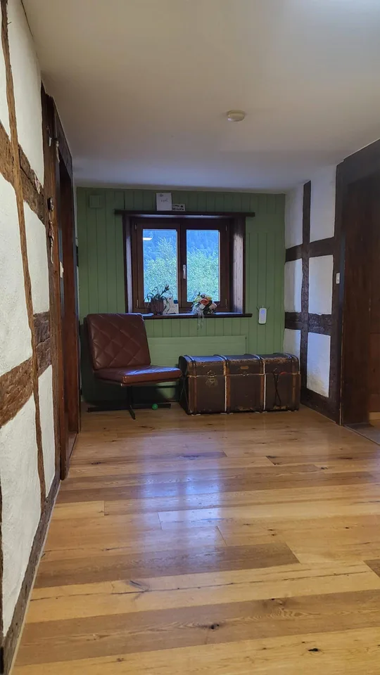 Grosses Bauernhaus mit Garten zu vermieten