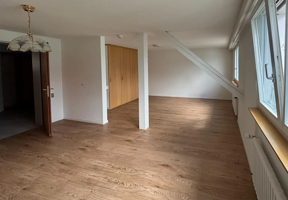 Grosszügige 3-Zimmer-Wohnung am Ägerisee mit Charme und Seesicht