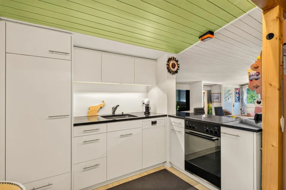 Charmant appartement de 2,5 pièces en mansarde dans un endroit calme - Votre nouveau foyer vous attend! – photo 3 sur 30