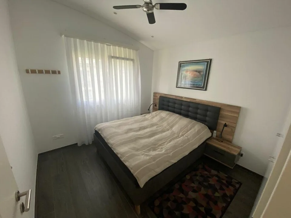 VENDESI A TENERO - Splendido attico con terrazzo privato di 92 m² – Foto 19 von 25