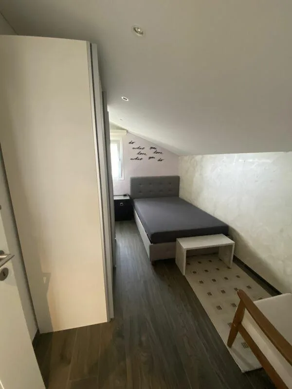 VENDESI A TENERO - Splendido attico con terrazzo privato di 92 m² – Foto 17 von 25