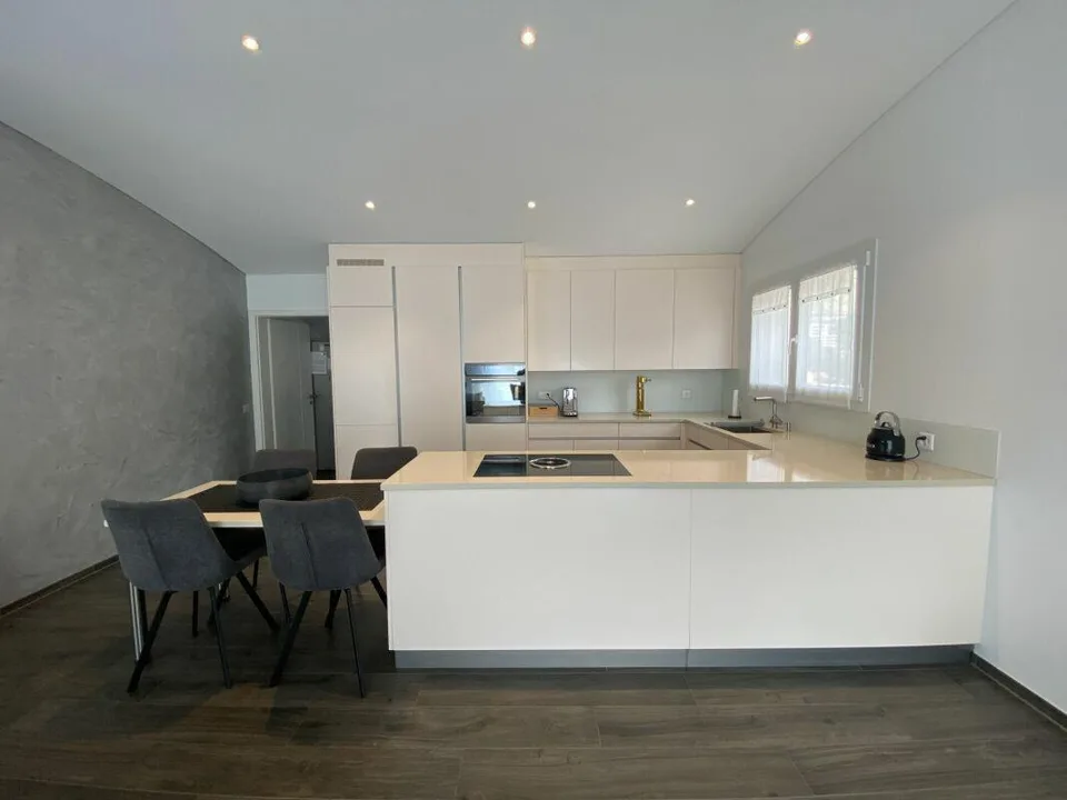 VENDESI A TENERO - Splendido attico con terrazzo privato di 92 m² – Foto 7 von 25