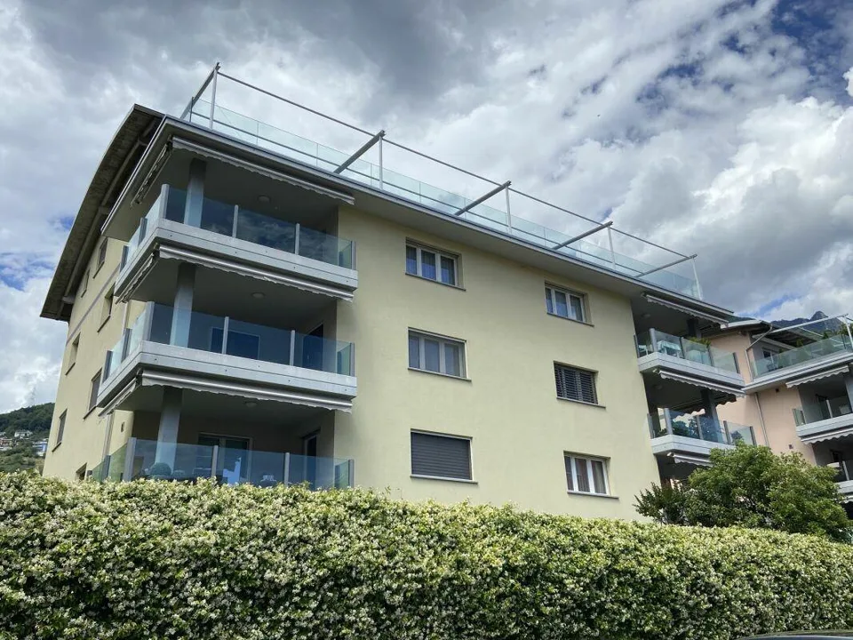VENDESI A TENERO - Splendido attico con terrazzo privato di 92 m² – Foto 4 von 25