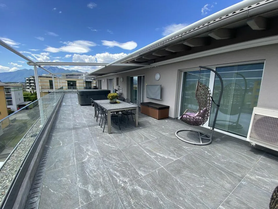 VENDESI A TENERO - Splendido attico con terrazzo privato di 92 m² – Foto 12 von 25