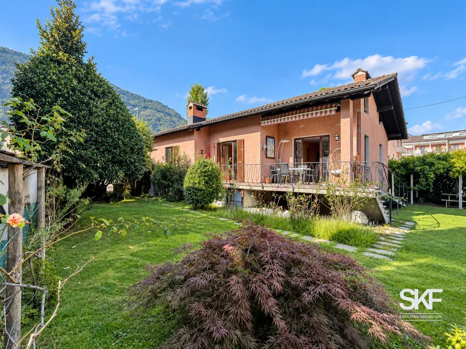 BELLINZONA - AMPIA CASA UNIFAMILIARE IN POSIZIONE CENTRALE – foto 8 di 12