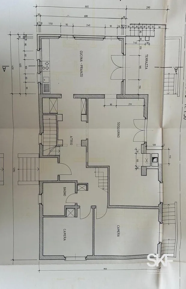 BELLINZONA - AMPIA CASA UNIFAMILIARE IN POSIZIONE CENTRALE – foto 11 di 12
