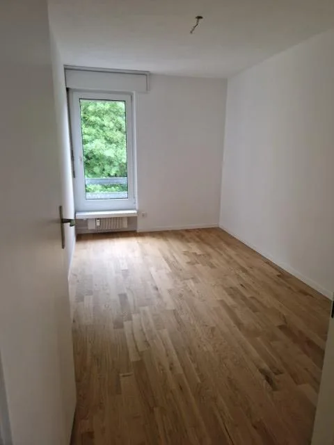Attraktive 3.5-Zimmer-Wohnung mit Balkon im 6. OG