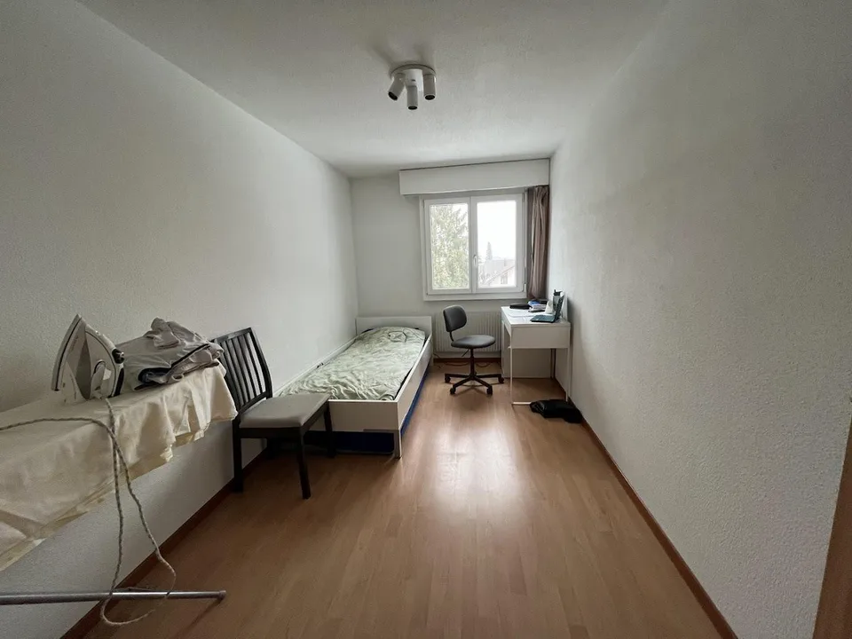 Geräumige 3.5 Zimmerwohnung an ruhiger Lage