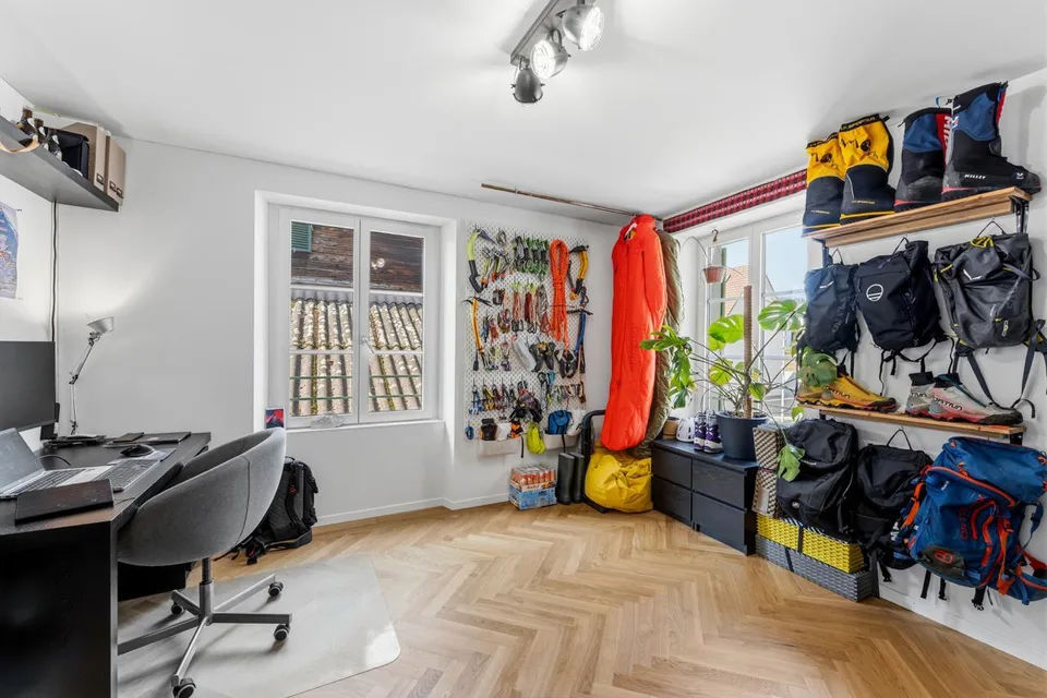 3 ½ Zimmer-Wohnung, 8103 Unterengstringen