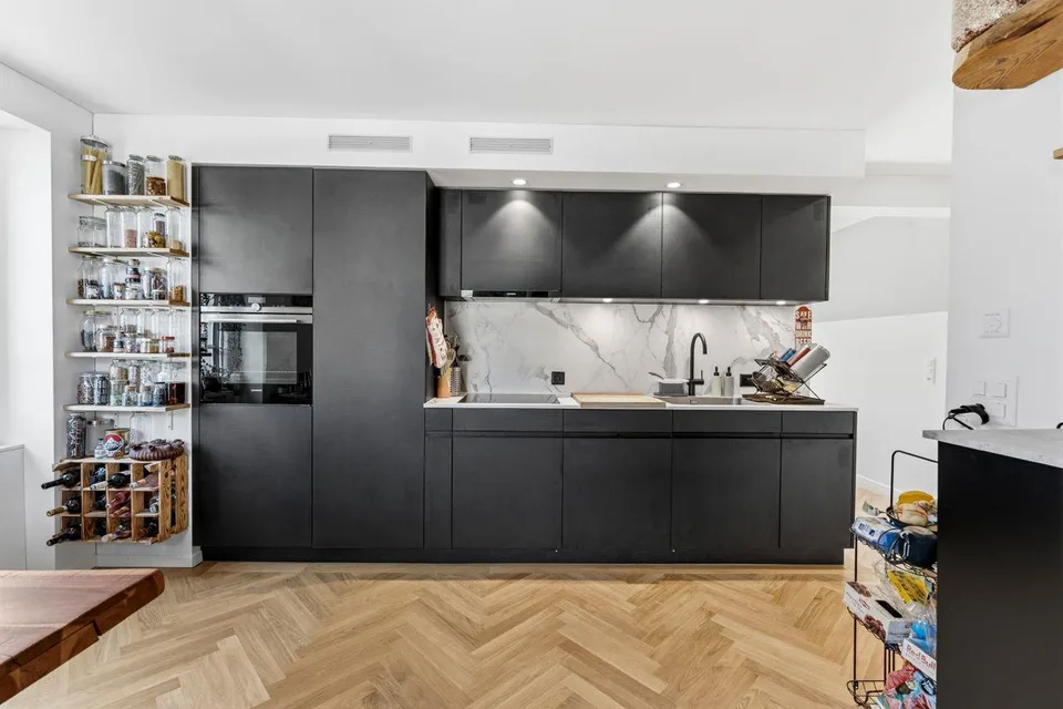 3 ½ Zimmer-Wohnung, 8103 Unterengstringen