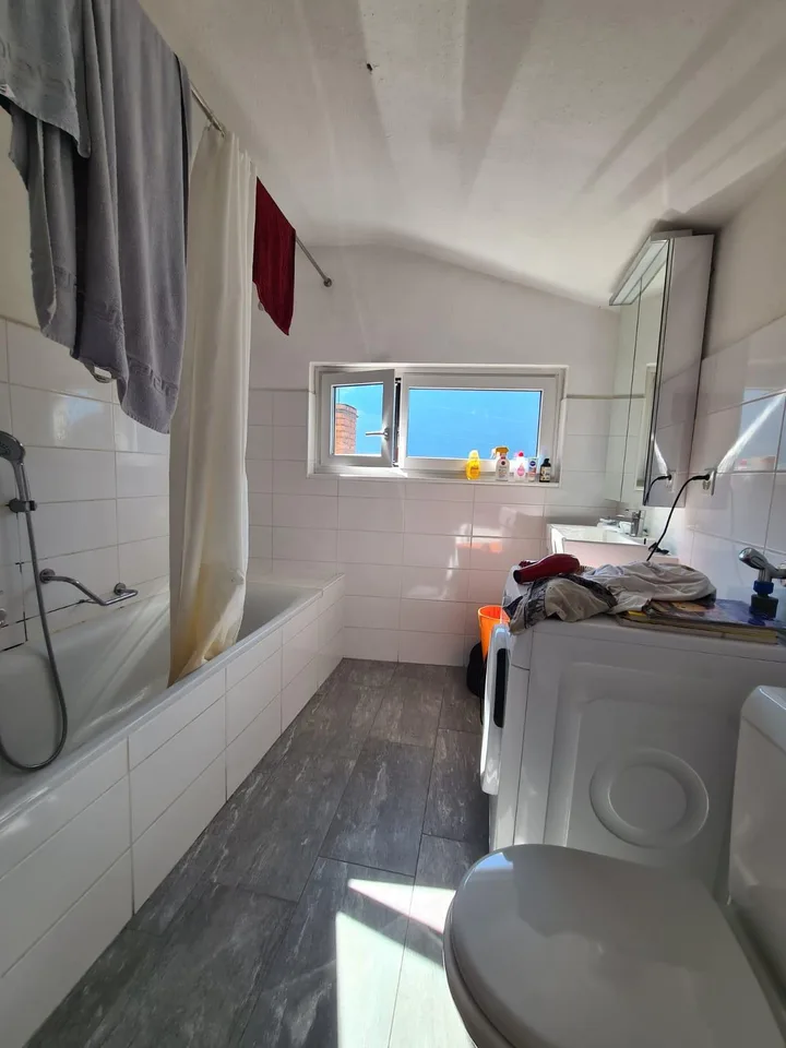 Si affitta a Gandria appartamento con giardino e vista lago