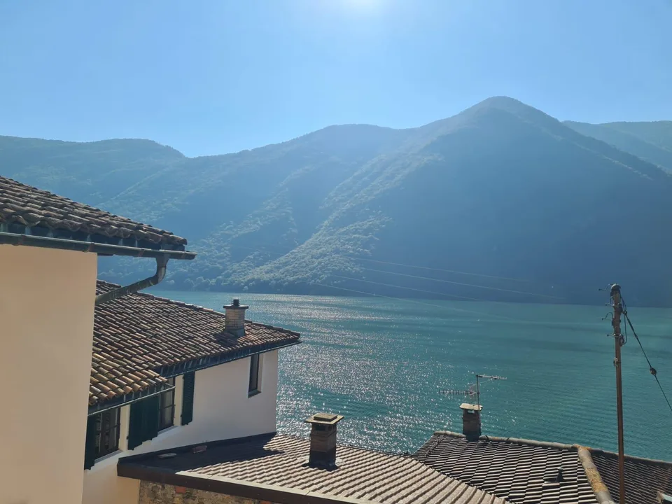 Si affitta a Gandria appartamento con giardino e vista lago