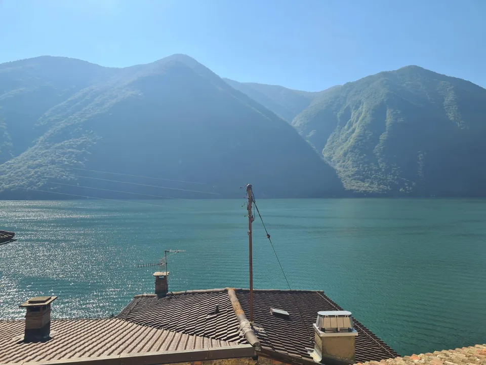 Si affitta a Gandria appartamento con giardino e vista lago