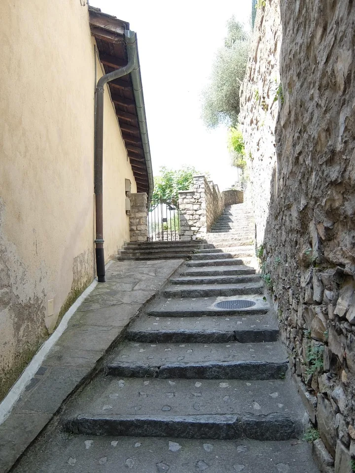 Si affitta a Gandria appartamento con giardino e vista lago