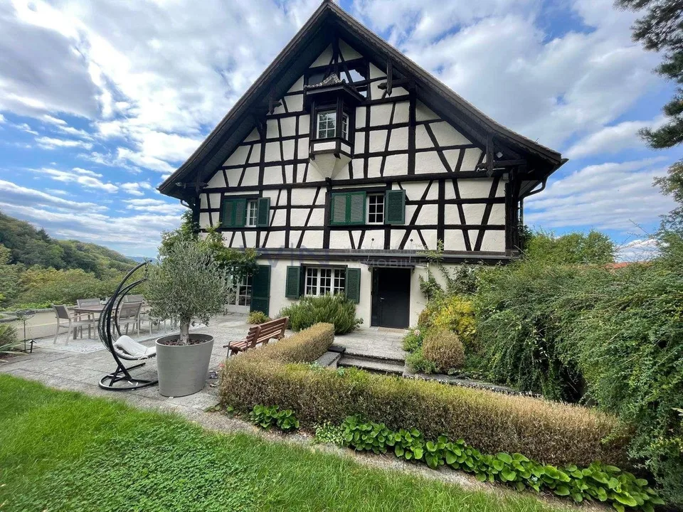 Majestätische Aussicht ? Herrenhaus beim Schloss