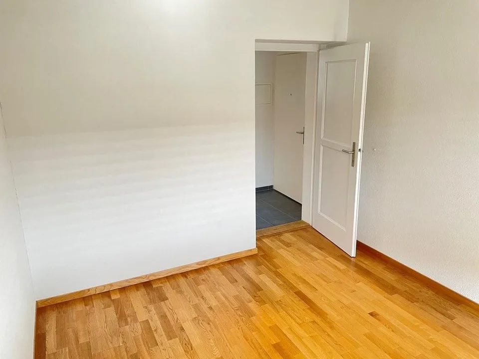MODERNE WOHNUNG - TOP ERSCHLOSSEN!