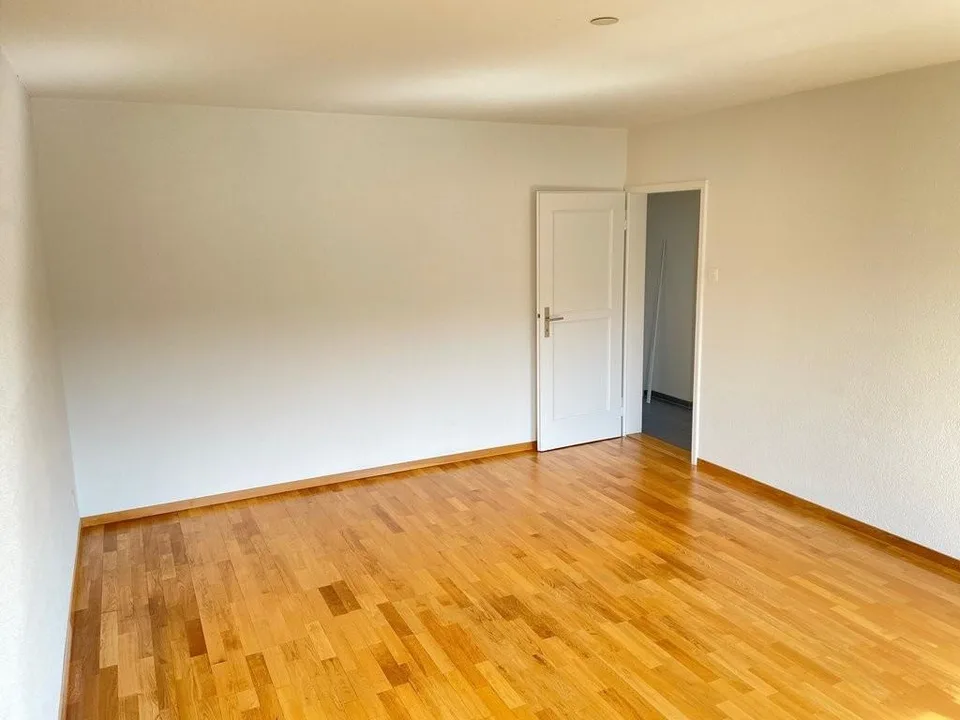 MODERNE WOHNUNG - TOP ERSCHLOSSEN!