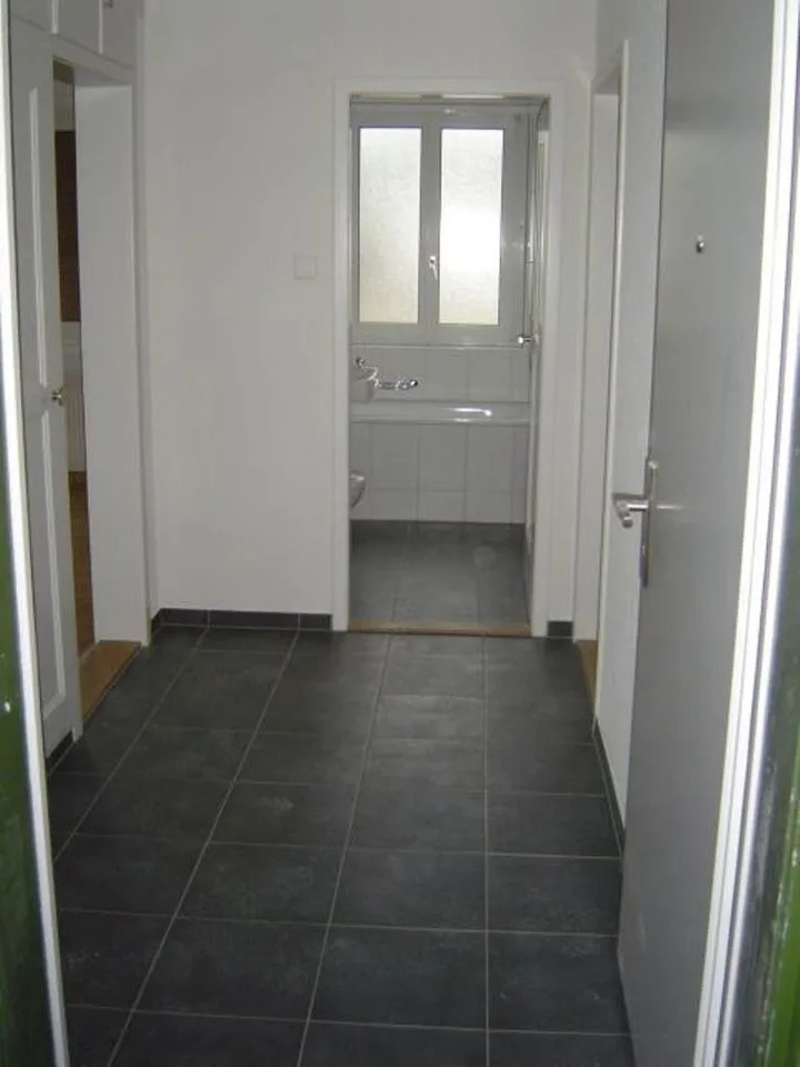 MODERNE WOHNUNG - TOP ERSCHLOSSEN!