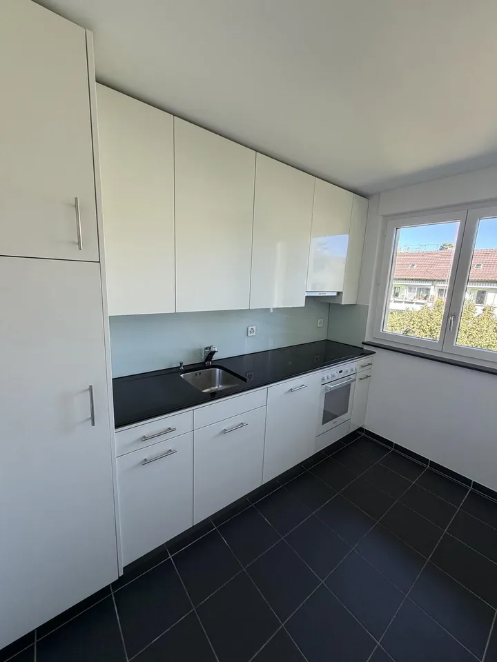 Idyllische 3.5-Zimmerwohnung im Kreis 6 zu vermieten