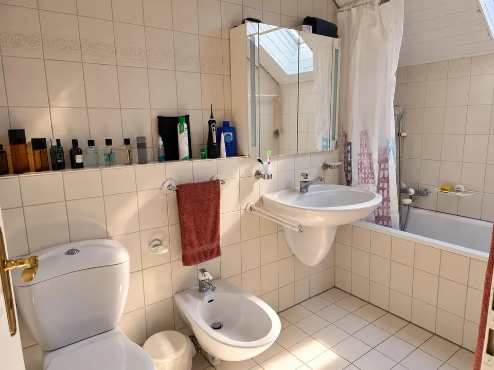 Wohnen mit Charme, zentral gelegen mit Galerie und viel Platz