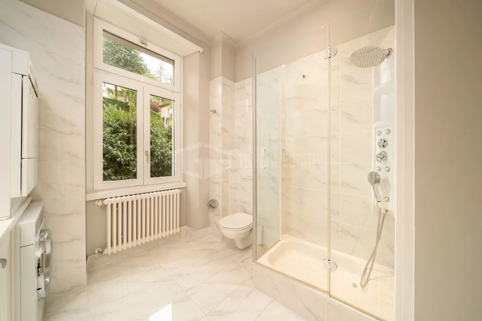 ELEGANTE APPARTAMENTO DI 5.5 LOCALI CON SPETTACOLARE VISTA LAGO | E...
