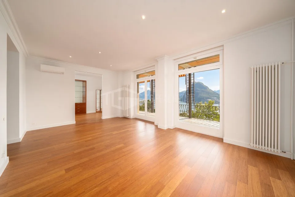 ELEGANTE APPARTAMENTO DI 5.5 LOCALI CON SPETTACOLARE VISTA LAGO | E...