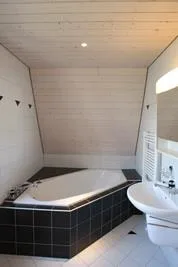 Romantische Dachwohnung mit grossem, isoliertem Dachgeschoss