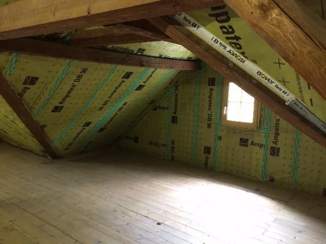Romantische Dachwohnung mit grossem, isoliertem Dachgeschoss