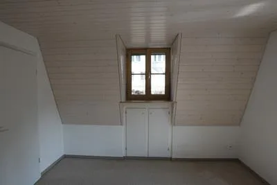 Romantische Dachwohnung mit grossem, isoliertem Dachgeschoss