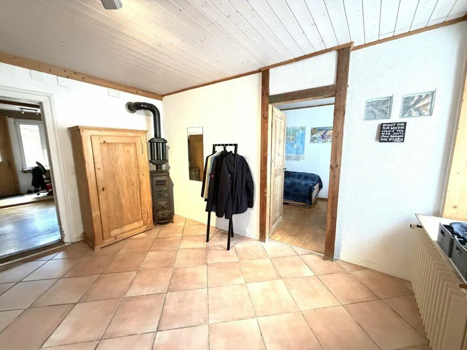 5 1/2 Zimmer-Einfamilienhaus mit Loggia und Terrasse – Foto 2 von 12