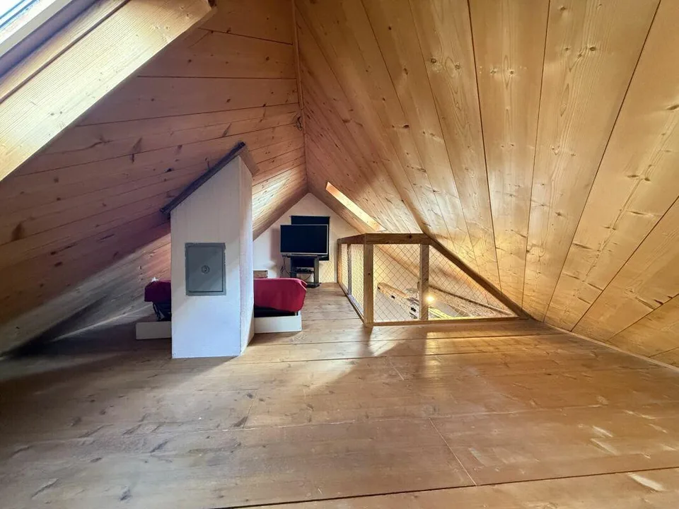 5 1/2 Zimmer-Einfamilienhaus mit Loggia und Terrasse – Foto 9 von 12