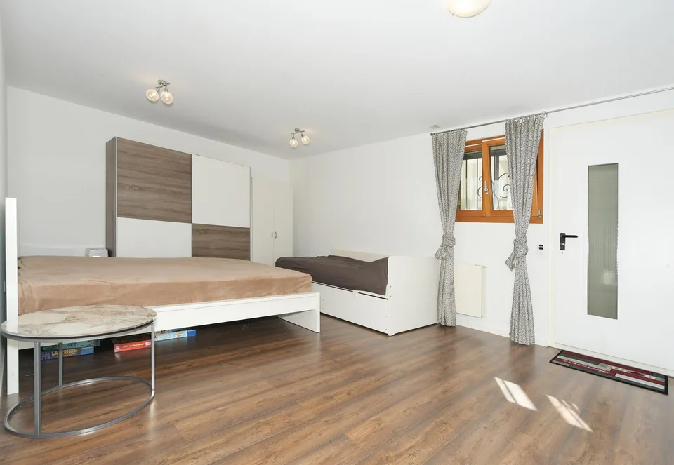 Freistehendes 5-Zimmer-Einfamilienhaus – viel Platz und freie Sicht – Foto 14 von 14
