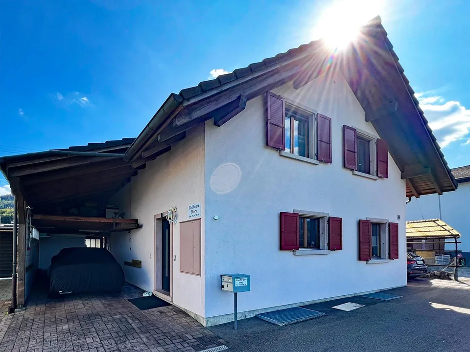 Freistehendes 5-Zimmer-Einfamilienhaus – viel Platz und freie Sicht – Foto 3 von 14