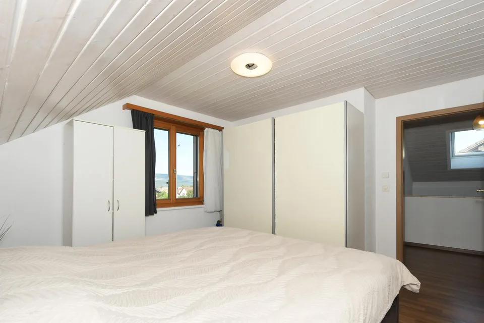 Freistehendes 5-Zimmer-Einfamilienhaus – viel Platz und freie Sicht – Foto 11 von 14