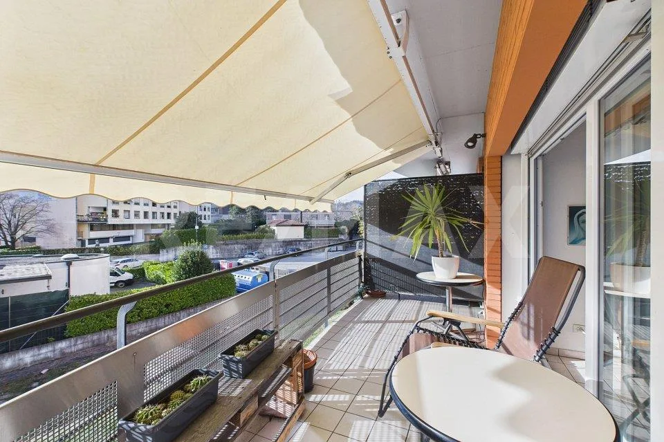 3 ½ locali luminoso con terrazza in zona comoda e residenziale – Foto 13 von 13