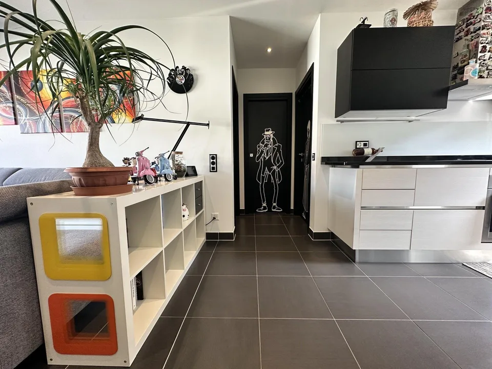 CURATO E MODERNO 3.5 A VILLA LUGANESE CON GRANDE TERRAZZA – photo 7 sur 16
