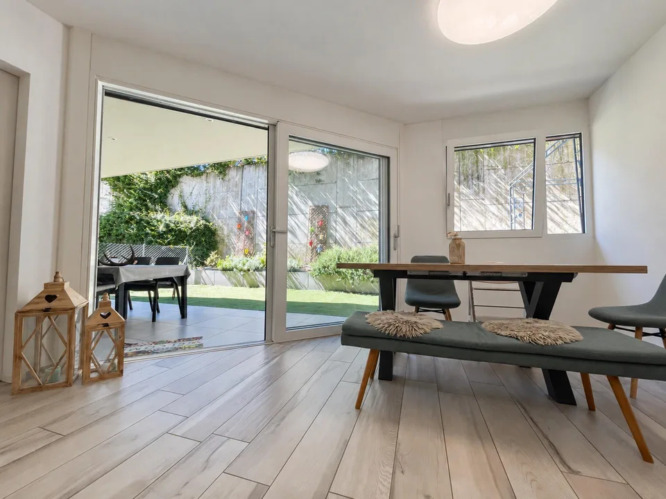 RECENTES UND MODERNES 3.5 MIT KLEINEM GARTEN IN SORENGO – Foto 2 von 17